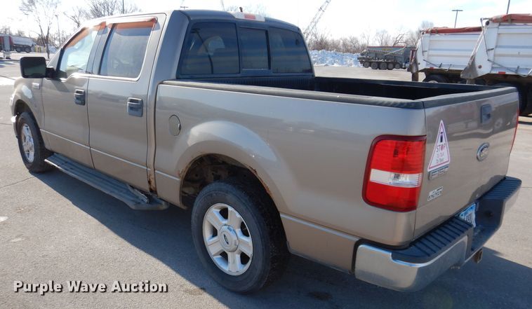 image for item KH9026 2004 Ford F-150  SuperCrew pickup truck