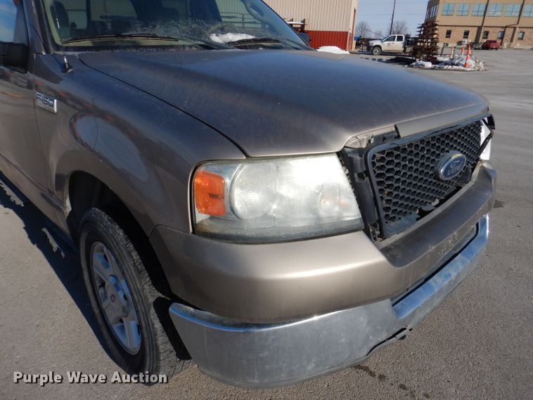 image for item KH9026 2004 Ford F-150  SuperCrew pickup truck