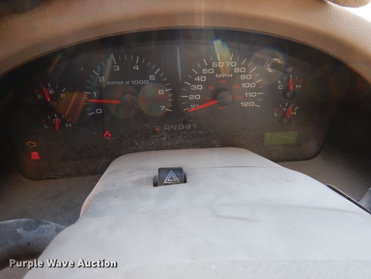 image for item KH9026 2004 Ford F-150  SuperCrew pickup truck