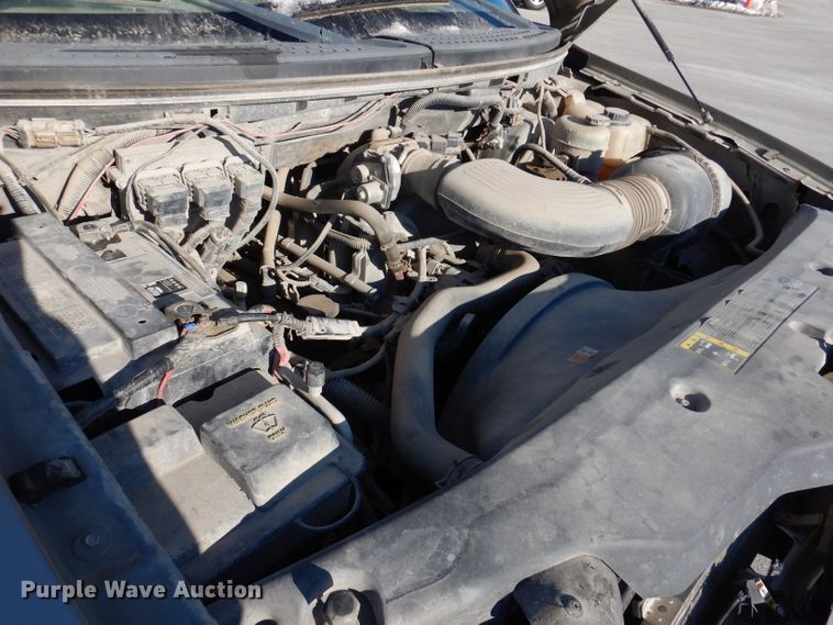 image for item KH9026 2004 Ford F-150  SuperCrew pickup truck