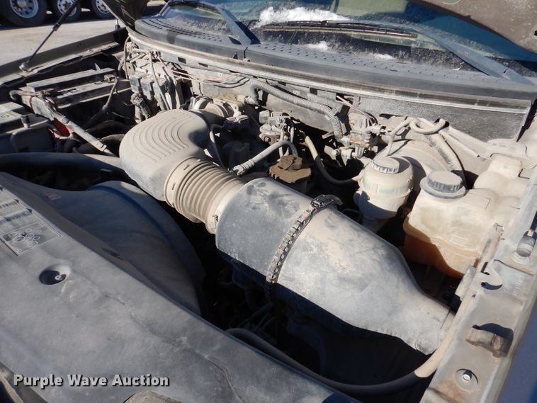 image for item KH9026 2004 Ford F-150  SuperCrew pickup truck