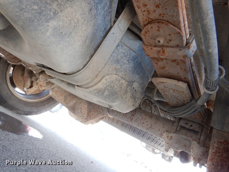 image for item KH9026 2004 Ford F-150  SuperCrew pickup truck