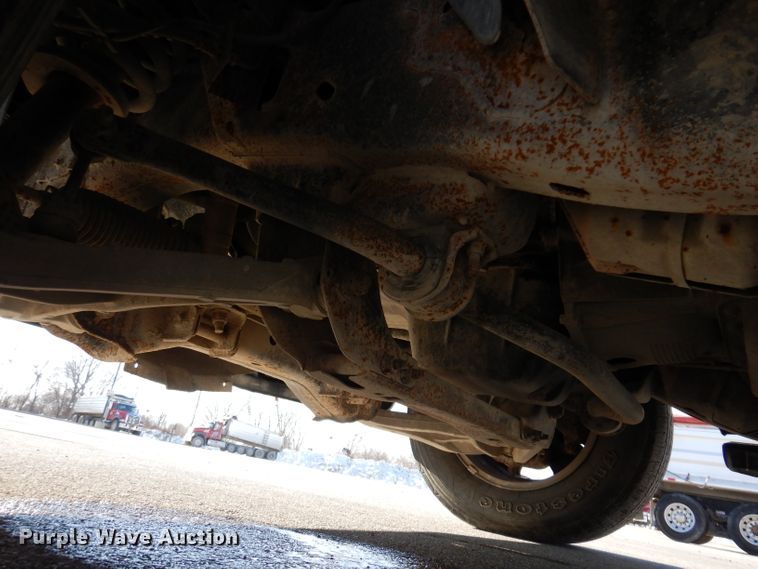 image for item KH9026 2004 Ford F-150  SuperCrew pickup truck