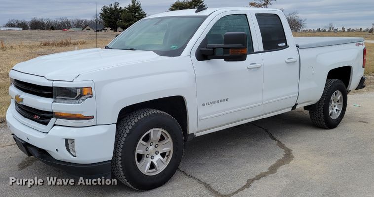 image for item KH9828 2017 Chevrolet Silverado 1500  Double Cab pickup truck