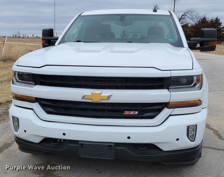 image for item KH9828 2017 Chevrolet Silverado 1500  Double Cab pickup truck