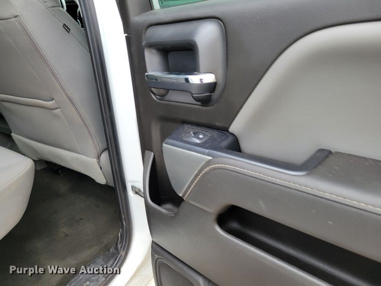 image for item KH9828 2017 Chevrolet Silverado 1500  Double Cab pickup truck