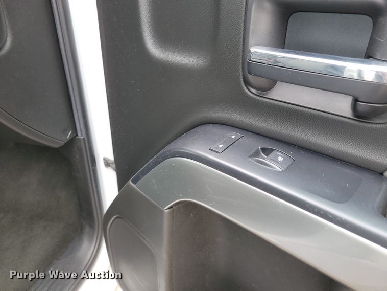 image for item KH9828 2017 Chevrolet Silverado 1500  Double Cab pickup truck