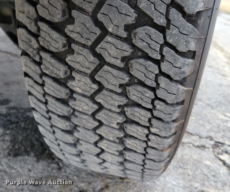 image for item KH9828 2017 Chevrolet Silverado 1500  Double Cab pickup truck