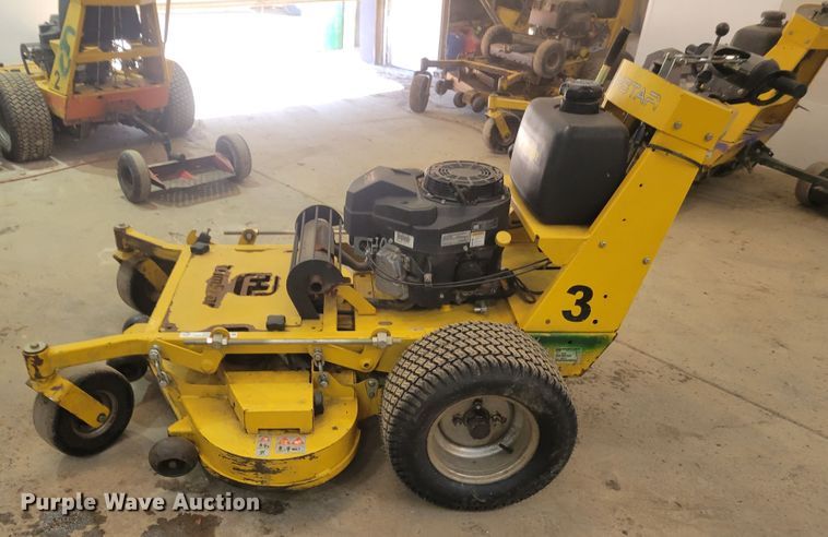 image for item KH9843 2019 Hustler  lawn mower