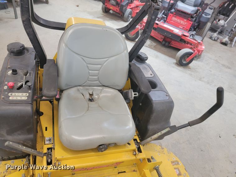 image for item KH9846 2014 Hustler  ZTR lawn mower