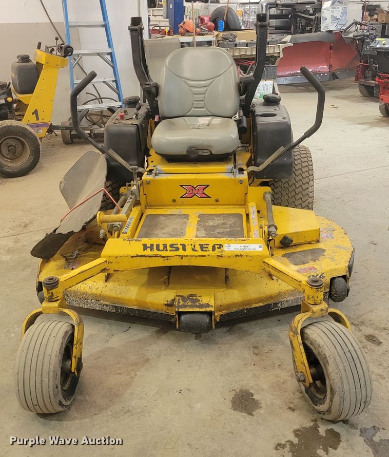 image for item KH9847 2013 Hustler  ZTR lawn mower