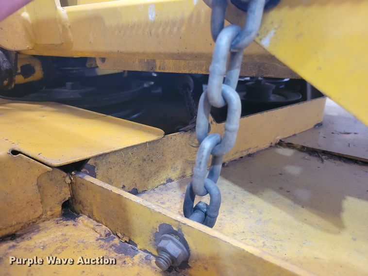 image for item KH9847 2013 Hustler  ZTR lawn mower