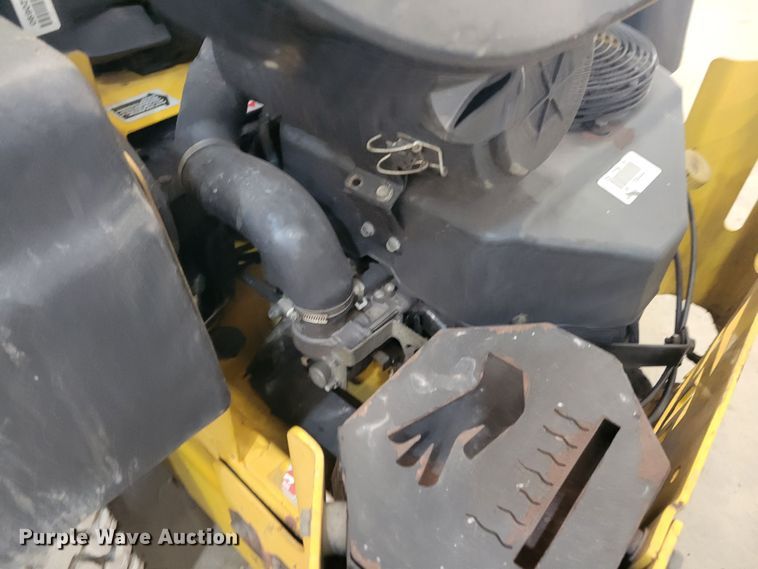 image for item KH9847 2013 Hustler  ZTR lawn mower