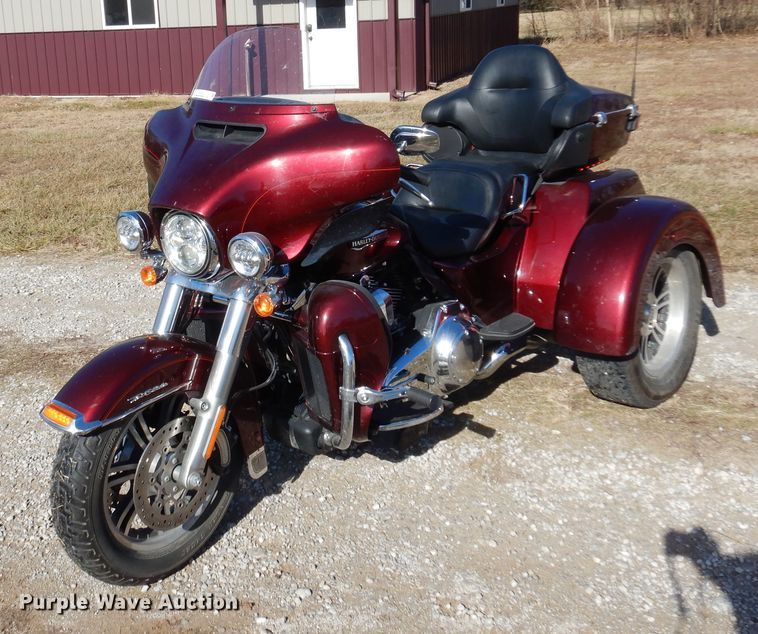 image for item KJ9511 2015 Harley Davidson Tri-Glide Ultra Classic  motorcycle