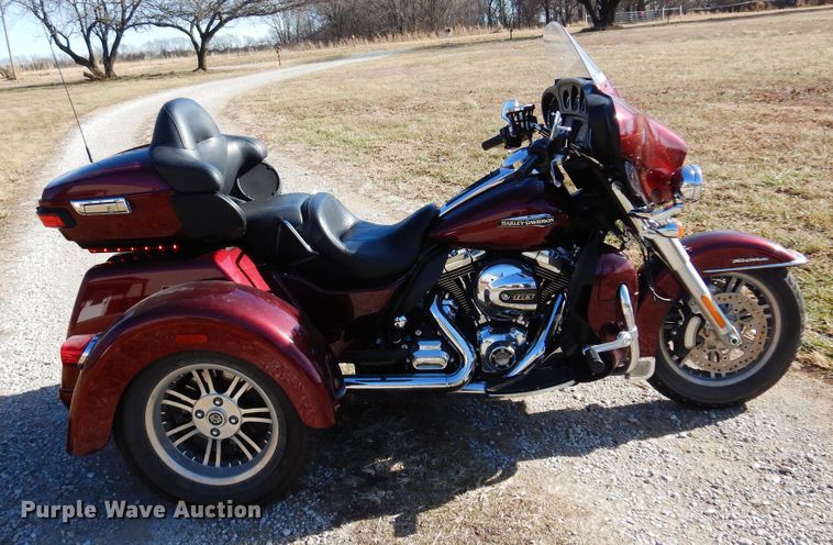 image for item KJ9511 2015 Harley Davidson Tri-Glide Ultra Classic  motorcycle