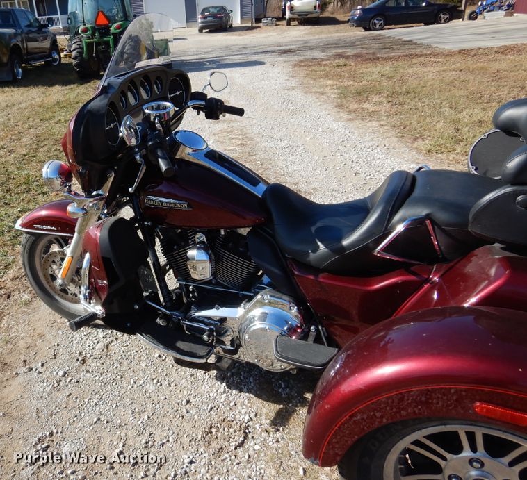 image for item KJ9511 2015 Harley Davidson Tri-Glide Ultra Classic  motorcycle