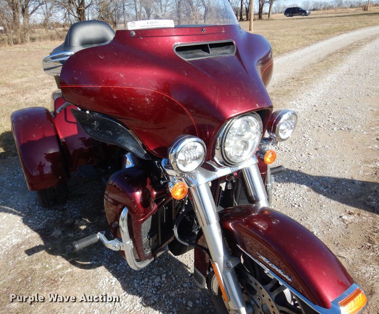 image for item KJ9511 2015 Harley Davidson Tri-Glide Ultra Classic  motorcycle