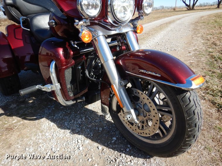 image for item KJ9511 2015 Harley Davidson Tri-Glide Ultra Classic  motorcycle