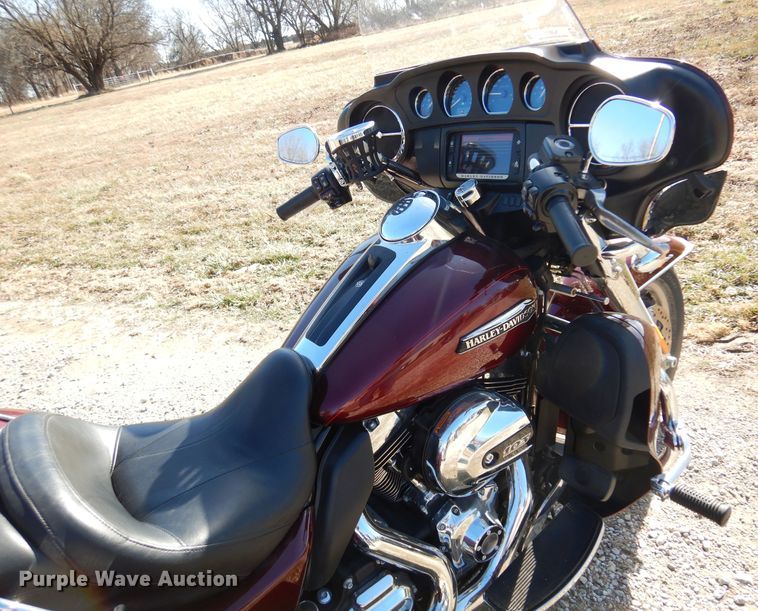 image for item KJ9511 2015 Harley Davidson Tri-Glide Ultra Classic  motorcycle