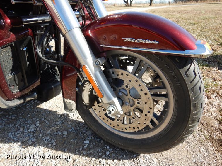 image for item KJ9511 2015 Harley Davidson Tri-Glide Ultra Classic  motorcycle