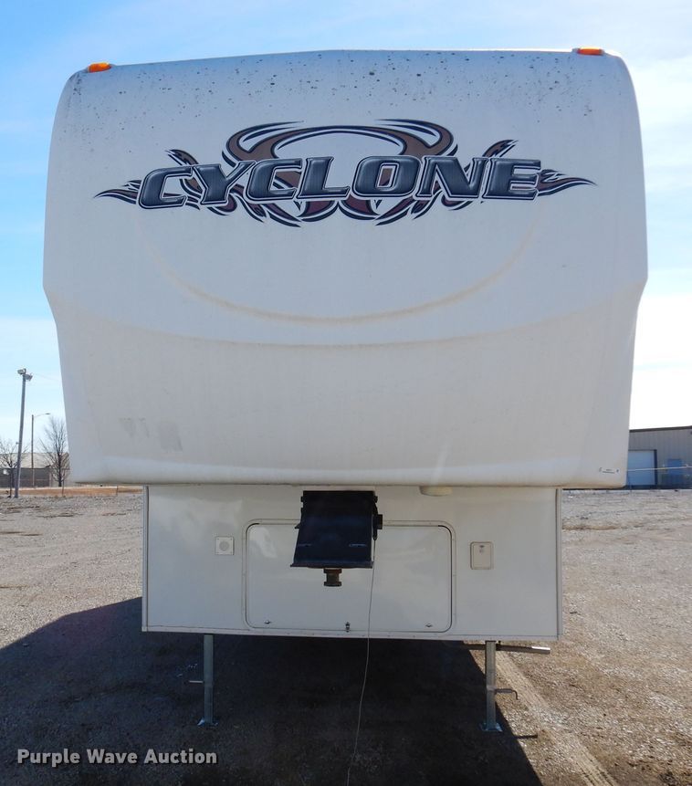 image for item KJ9512 2007 Heartland Cyclone  toy hauler camper