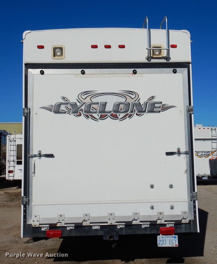image for item KJ9512 2007 Heartland Cyclone  toy hauler camper