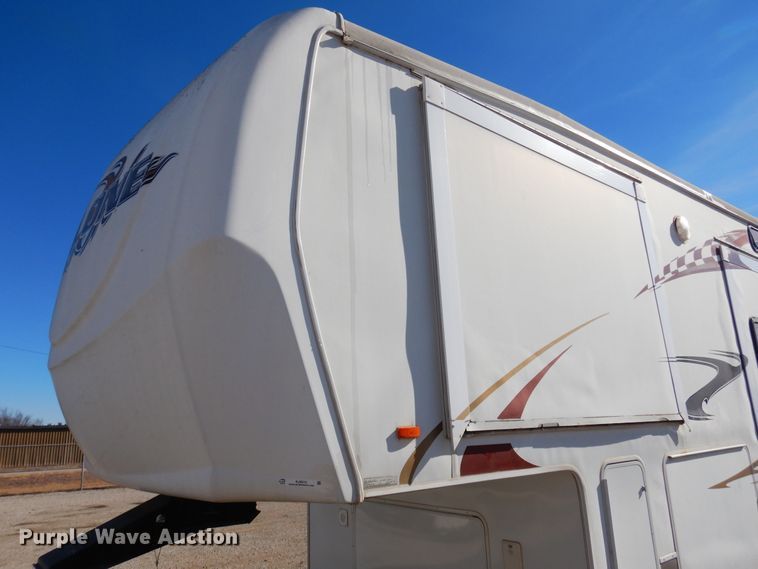 image for item KJ9512 2007 Heartland Cyclone  toy hauler camper