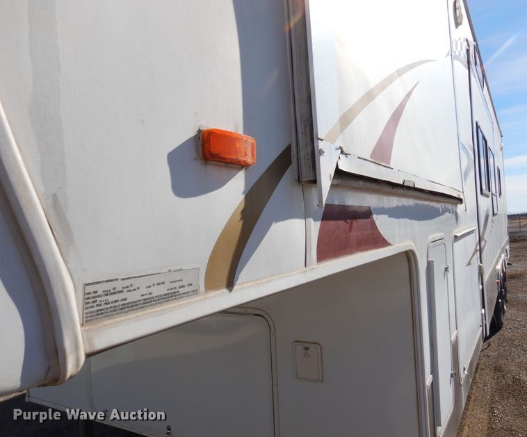 image for item KJ9512 2007 Heartland Cyclone  toy hauler camper