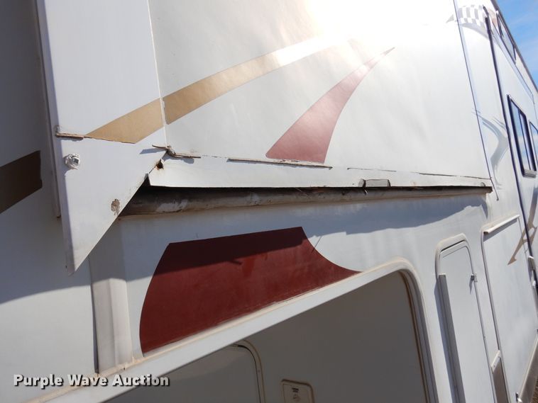 image for item KJ9512 2007 Heartland Cyclone  toy hauler camper