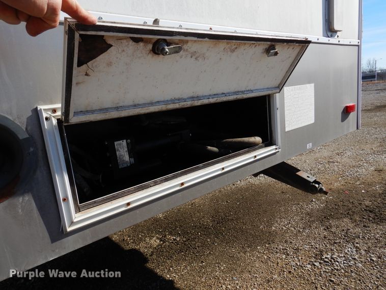 image for item KJ9512 2007 Heartland Cyclone  toy hauler camper