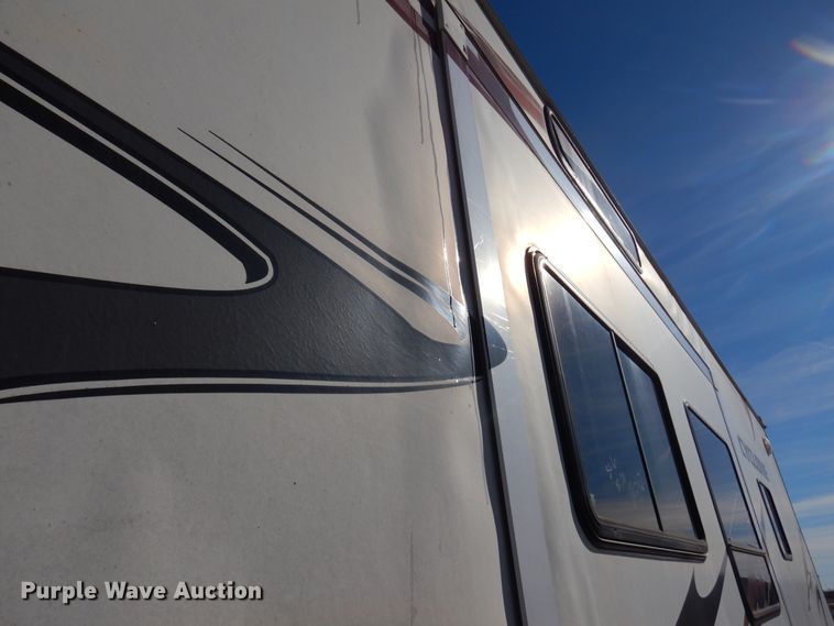 image for item KJ9512 2007 Heartland Cyclone  toy hauler camper