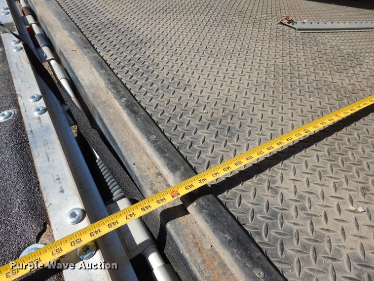 image for item KJ9512 2007 Heartland Cyclone  toy hauler camper