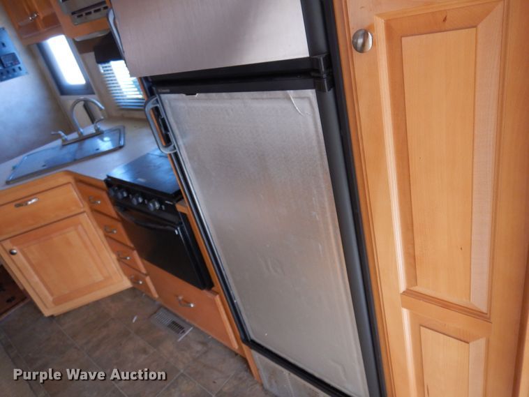 image for item KJ9512 2007 Heartland Cyclone  toy hauler camper