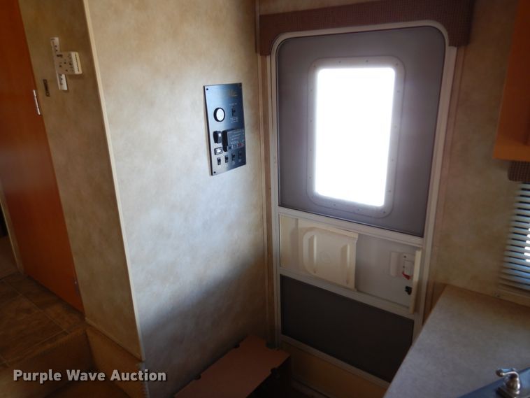 image for item KJ9512 2007 Heartland Cyclone  toy hauler camper