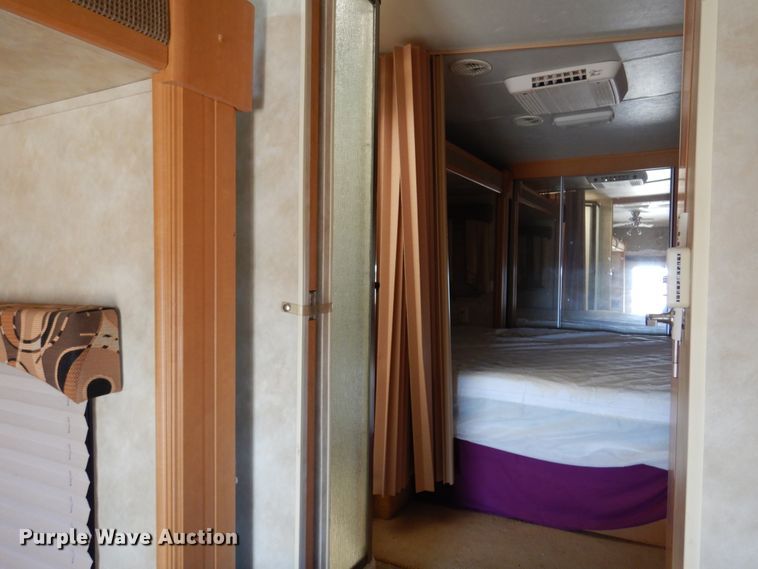 image for item KJ9512 2007 Heartland Cyclone  toy hauler camper