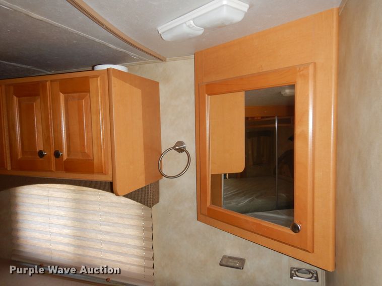 image for item KJ9512 2007 Heartland Cyclone  toy hauler camper