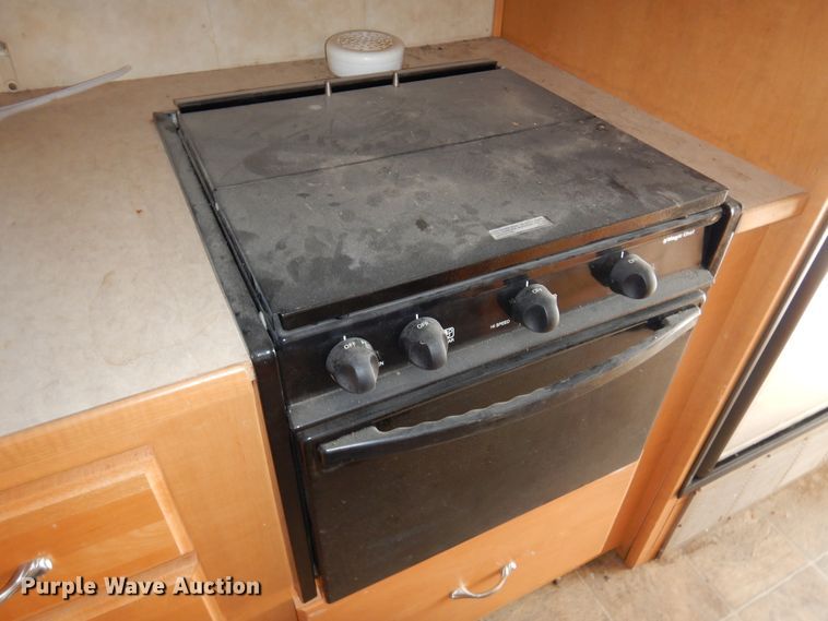 image for item KJ9512 2007 Heartland Cyclone  toy hauler camper