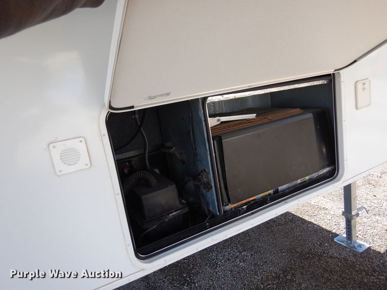 image for item KJ9512 2007 Heartland Cyclone  toy hauler camper