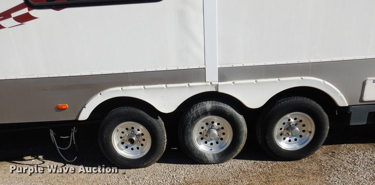 image for item KJ9512 2007 Heartland Cyclone  toy hauler camper