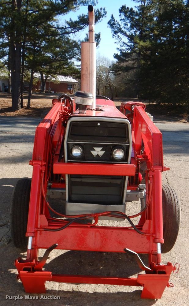 image for item KQ9594 1979 Massey Ferguson 265  tractor