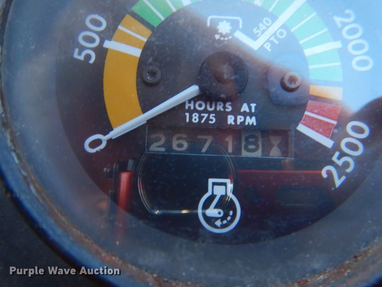 image for item KQ9594 1979 Massey Ferguson 265  tractor