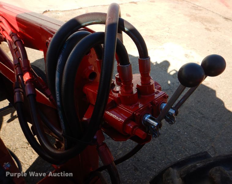 image for item KQ9594 1979 Massey Ferguson 265  tractor