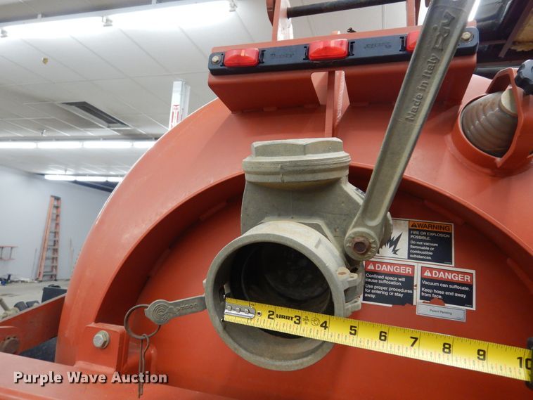 image for item DF0027 2013 Ditch Witch FX50  vacuum excavator