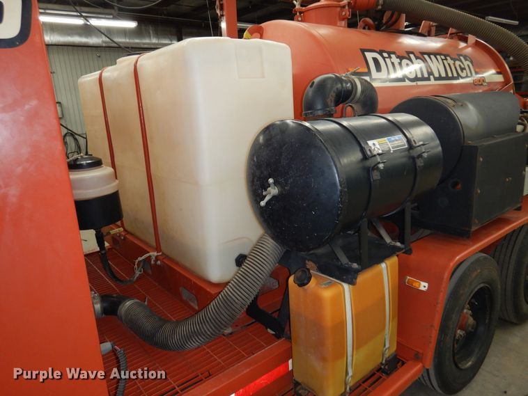 image for item DF0027 2013 Ditch Witch FX50  vacuum excavator