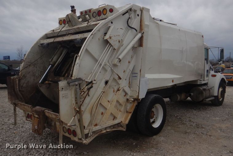 image for item DH8126 2000 Kenworth T300  refuse truck