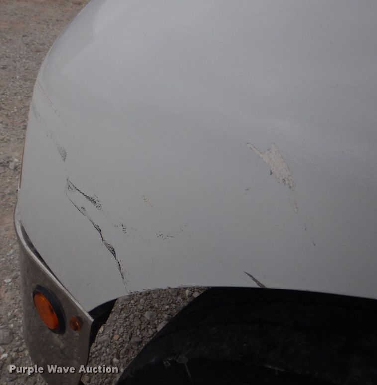 image for item DH8126 2000 Kenworth T300  refuse truck