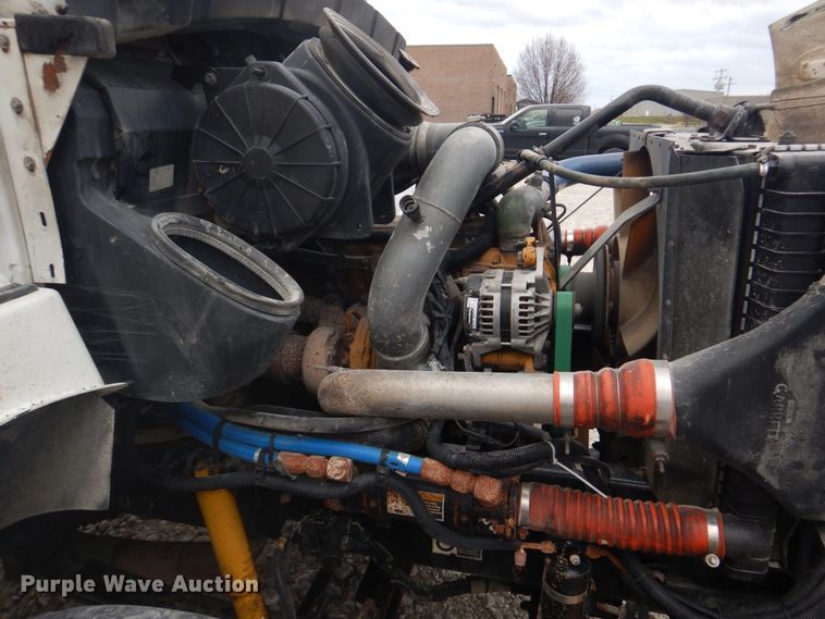 image for item DH8126 2000 Kenworth T300  refuse truck