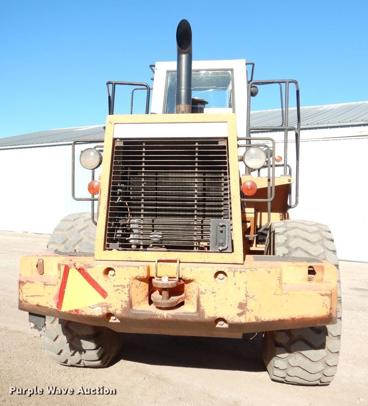image for item DH8830 1994 Fiat-Hitachi FR160  wheel loader