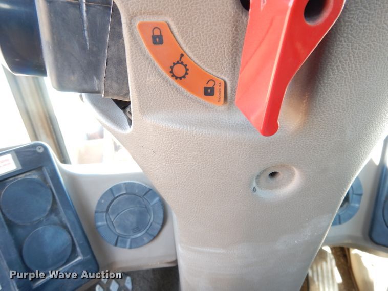 image for item DH8830 1994 Fiat-Hitachi FR160  wheel loader