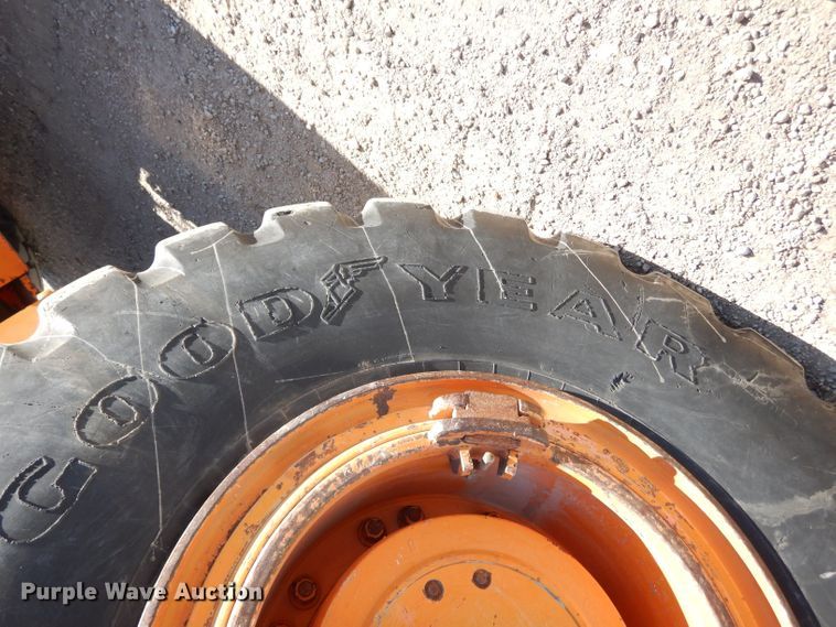 image for item DH8830 1994 Fiat-Hitachi FR160  wheel loader